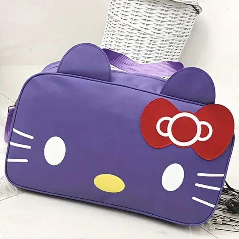HELLO KITTY  TRAVEL CROSSBODY WEEKENDER BAG